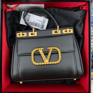 Valentino Mini Bag-VALENTINO
Valentino Garavani Alcove mini textured-leather